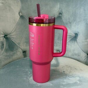 Stanley + Starbucks Pink Quencher Vacuum Cold-To-Go Cup, 40 Fl NWT